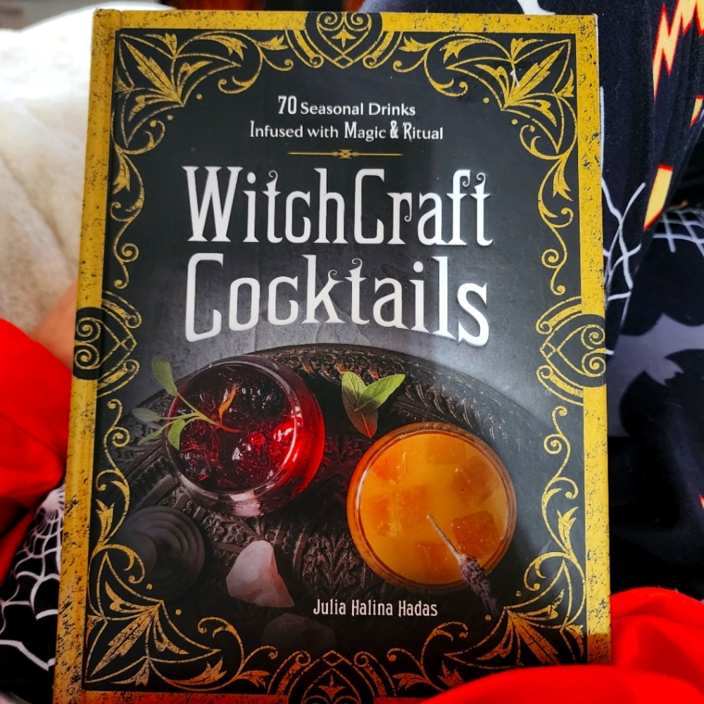 WITCHCRAFT COCKTAIL BOOK